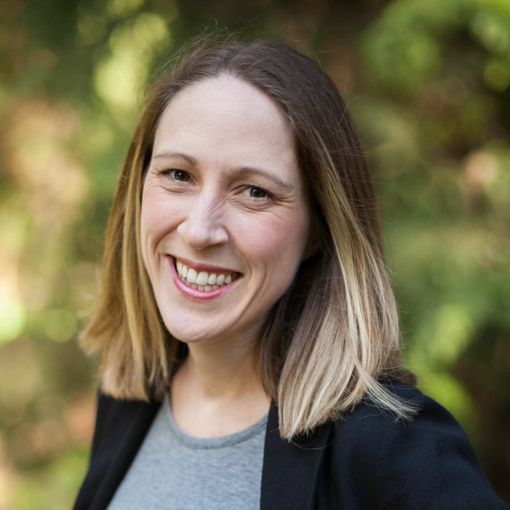 Headshot of Kim Peterson, author of blog: Fundraising for Busy Leaders.